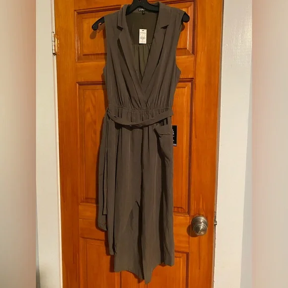 Express olive green hot sale dress